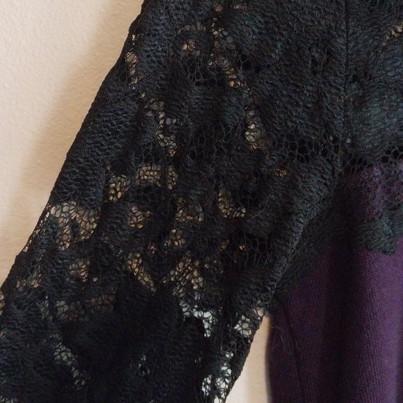 Karen Kane Vintage Black & Purple Knit Sweater with Top Lace Detail - Picture 9 of 10